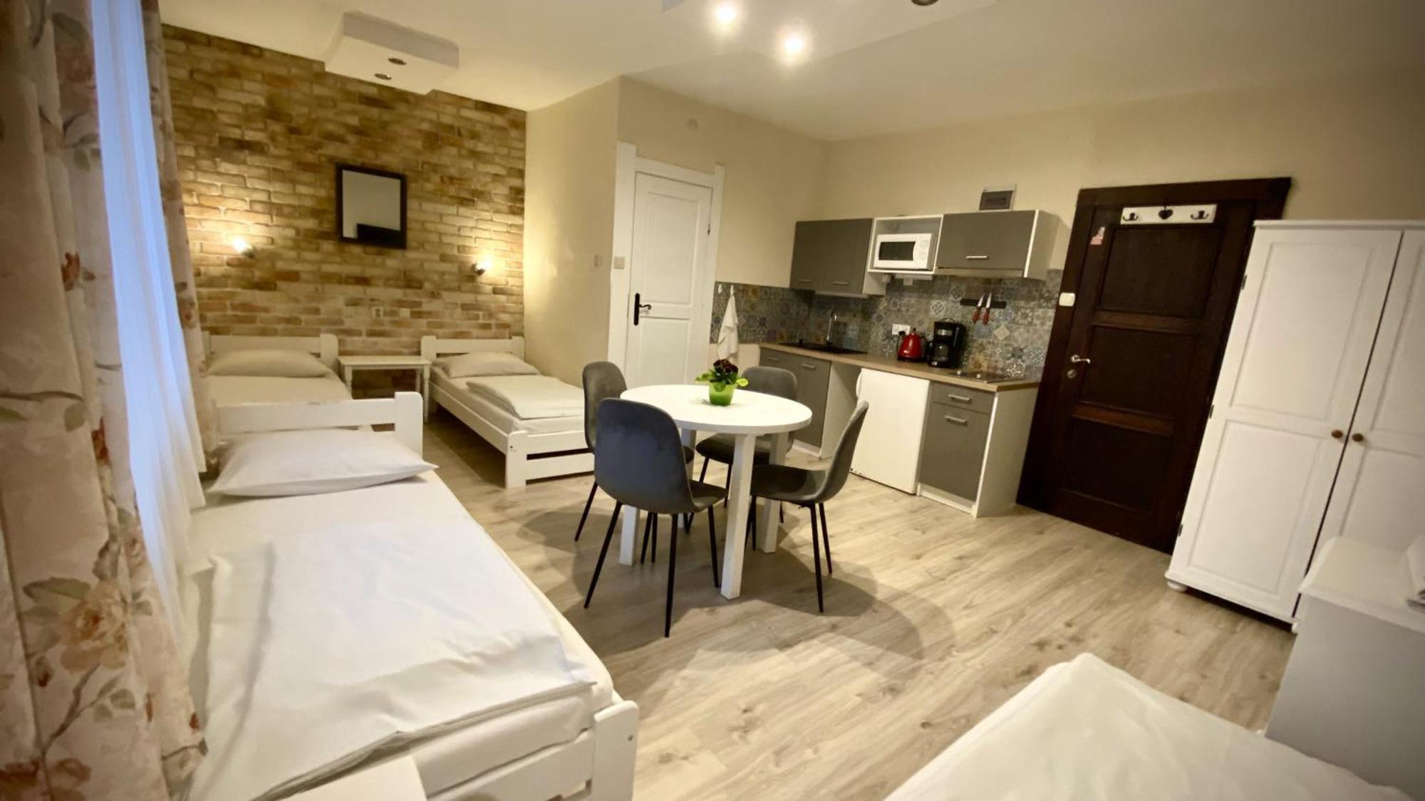 Villa Pod Orzechem W Zaniemyslu 외부 사진