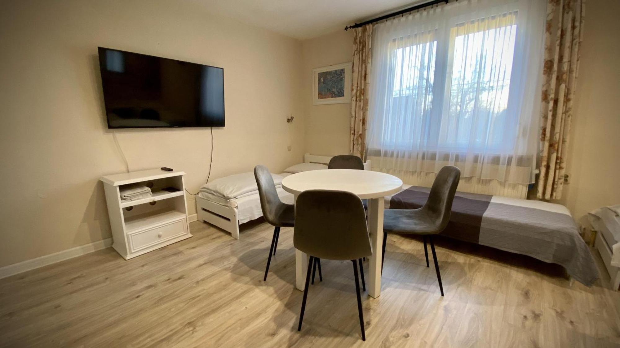 Villa Pod Orzechem W Zaniemyslu 외부 사진