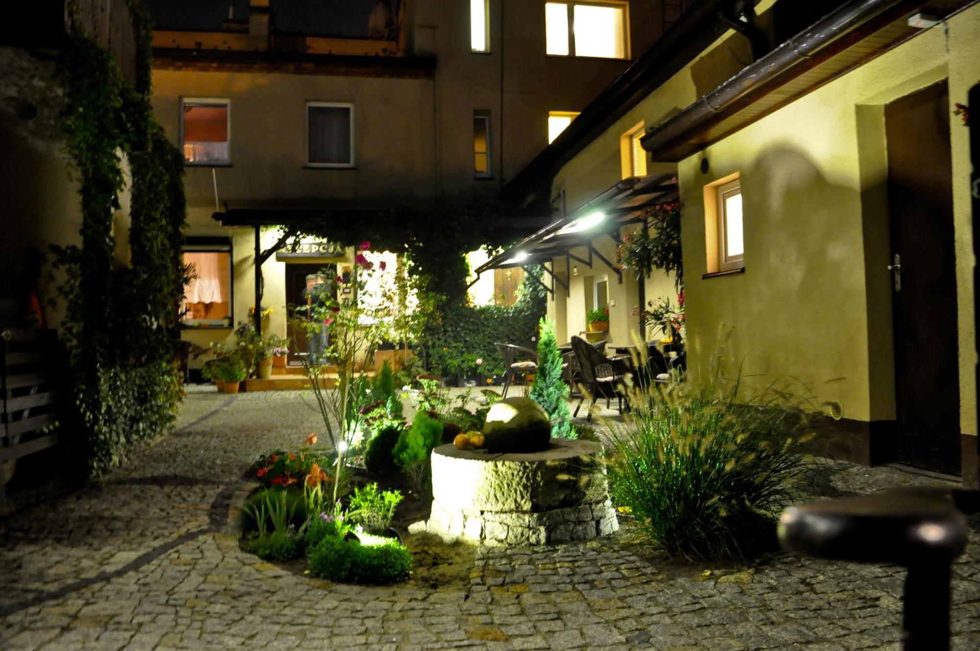 Villa Pod Orzechem W Zaniemyslu 외부 사진