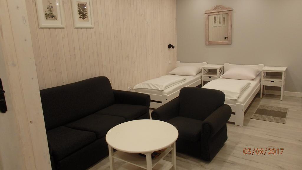 Villa Pod Orzechem W Zaniemyslu 외부 사진