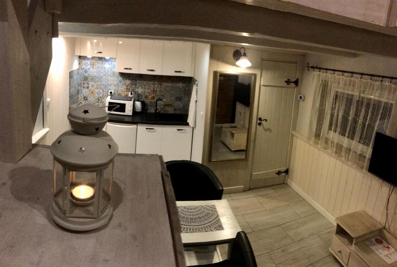 Villa Pod Orzechem W Zaniemyslu 외부 사진